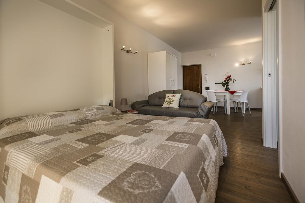 Le Servite Apartments Arco Szoba fotó