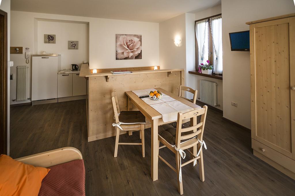 Le Servite Apartments Arco Szoba fotó